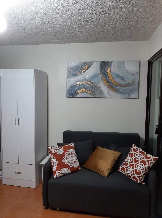 Lovely 2 Bedroom Condo With Free Secured Parking Manila Dış mekan fotoğraf