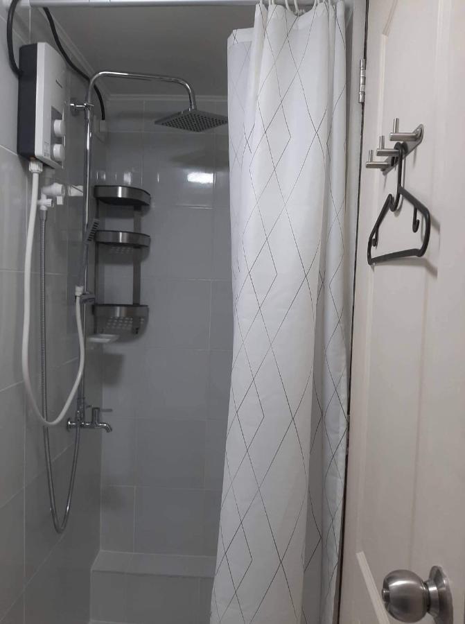 Lovely 2 Bedroom Condo With Free Secured Parking Manila Dış mekan fotoğraf